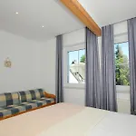Haus Am Bodden * Groß Zicker