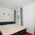 Haus Am Bodden شقة Groß Zicker