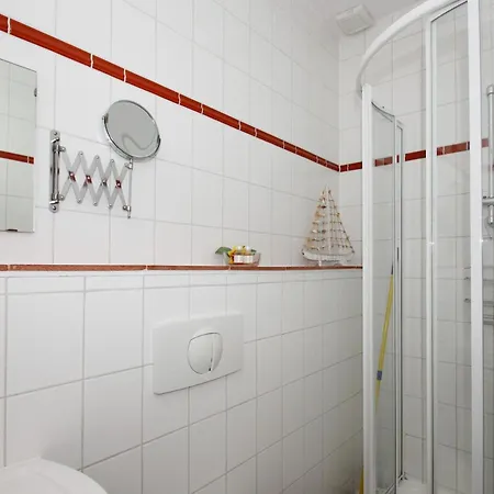 Haus Am Bodden Appartement *